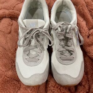 New Balance White and Gray Sneakers